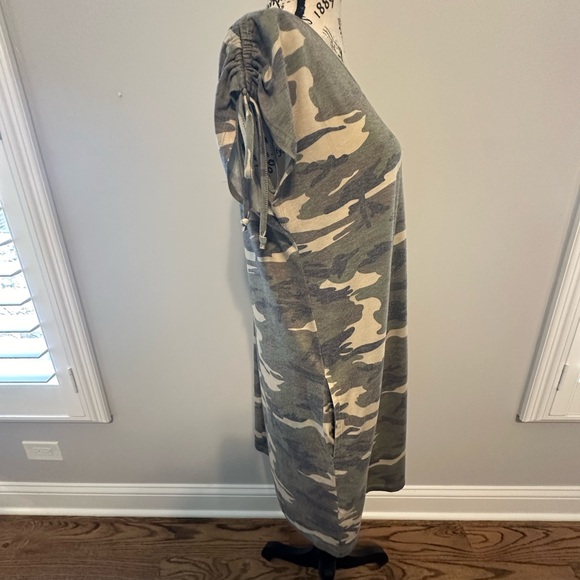 Camouflage dress - Picture 3 of 4